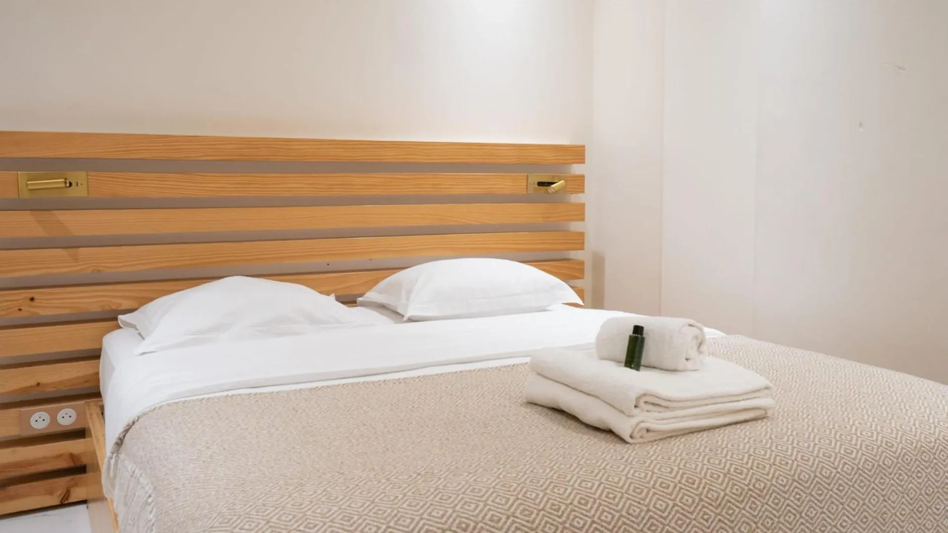 Appartement Strasbourg Saint Denis Paris 2 - 2P - Flat-Guest 0*,  Γαλλία