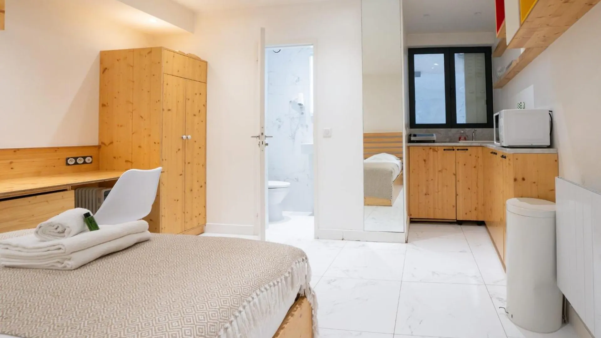 Appartement Strasbourg Saint Denis Paris 2 - 2P - Flat-Guest
